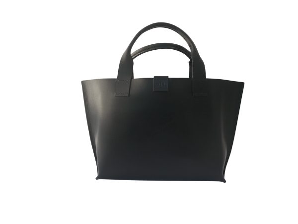 Kasia-black-2-600×450